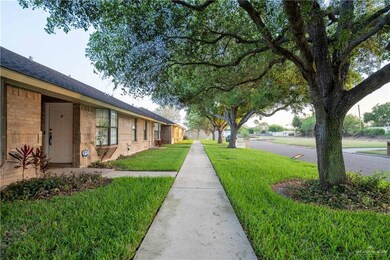 315 Regency Ln unit 6, Weslaco, TX 78596 - photo 3