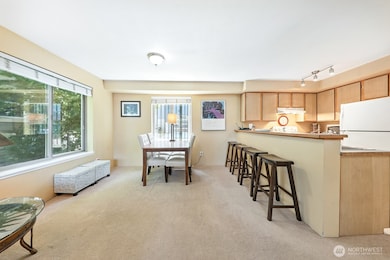 29 Etruria St unit B405, Seattle, WA 98109 - photo 6