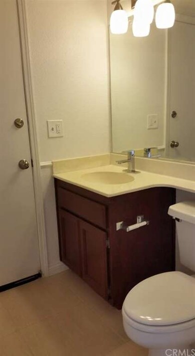 9712 3/4 Ramona St unit 4, Bellflower, CA 90706 - photo 4