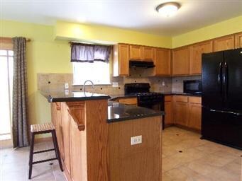 1430 Westbury Cir, North Aurora, IL 60542 - photo 4