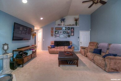 1055 Mildred Ln SE, Salem, OR 97306 - photo 4