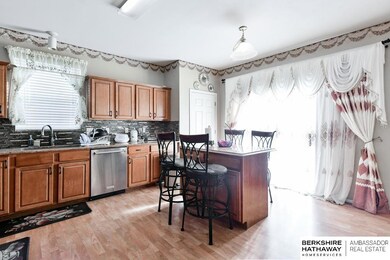 909 Port Royal Dr, Papillion, NE 68046 - photo 6