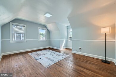 6715 Laurel Dr, Gwynn Oak, MD 21207 - photo 4