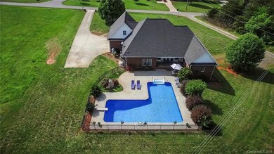 422 Miller Farm Rd, Statesville, NC 28625 - photo 5