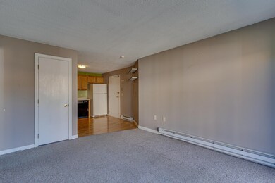 212 Lita Ln unit 212, Newmarket, NH 03857 - photo 6