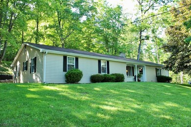 287 Oakview Rd, Bedford, PA 15522 - photo 3