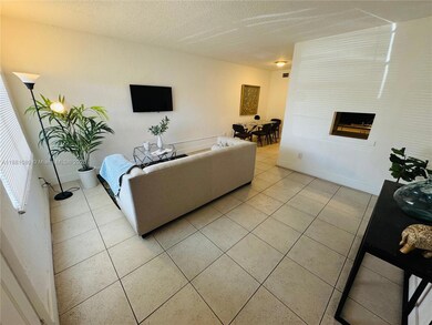 1405 NW 103rd St unit 383, Miami, FL 33147 - photo 2