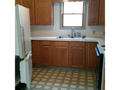 25 East St, Essex Junction, VT 05452 - photo 3