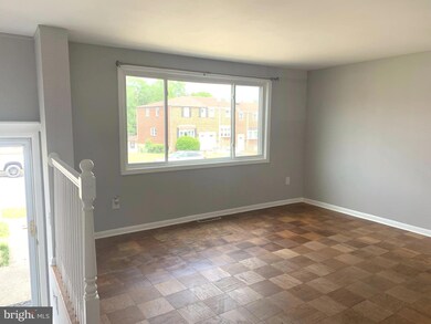 947 Regina Dr, Halethorpe, MD 21227 - photo 4