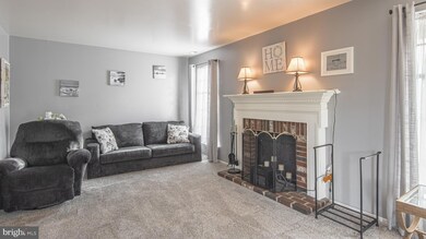 724 Garrison Ct unit 724, West Deptford, NJ 08051 - photo 2