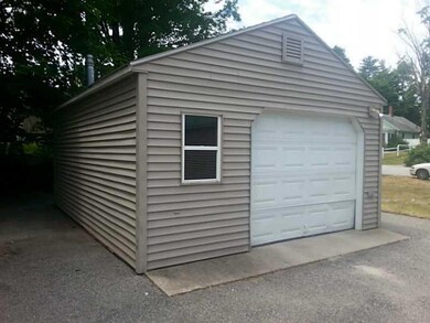 133 School St, Sanford, ME 04073 - photo 2