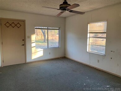9745 N 180 Rd, Beggs, OK 74421 - photo 3