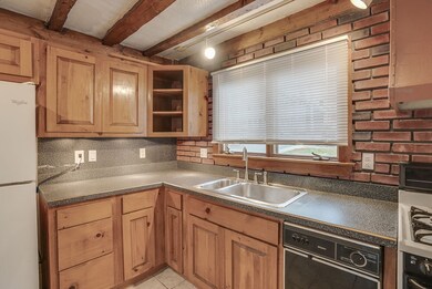 4 Elm St, Newburyport, MA 01950 - photo 3