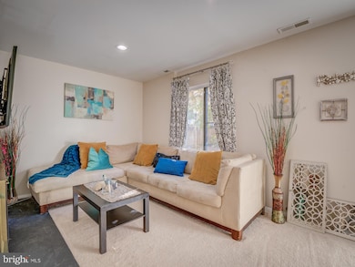 5818 Harness Ct, Columbia, MD 21044 - photo 4