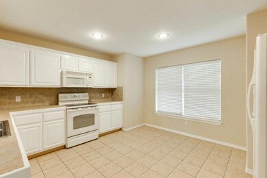 2735 Leslie St, Edinburg, TX 78539 - photo 6