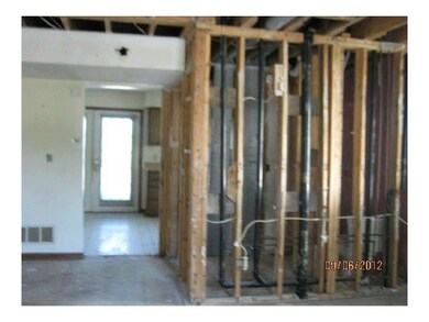 2061 Sprucefield Rd unit 2061, Columbus, OH 43229 - photo 2