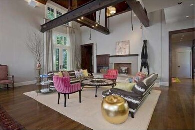 100 Suffolk Rd, Chestnut Hill, MA 02467 - photo 4