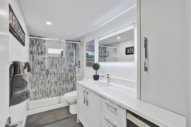 Tub / shower has a window for fresh air