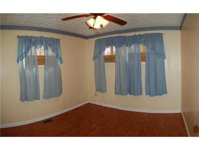 1701 Marsdale Ave, Columbus, OH 43223 - photo 7