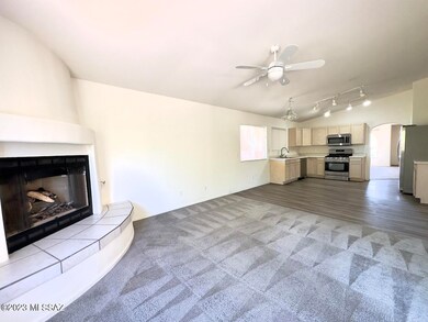 8240 N PASEO FAMILY TO KITCHEN