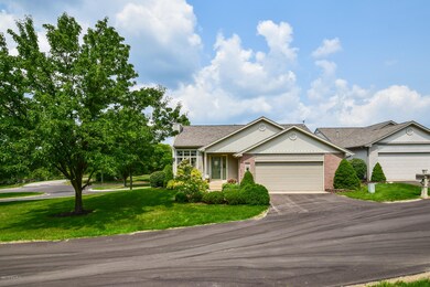 001-photo-front-view-6165987
