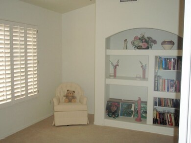 10870 W Beaubien Dr 007