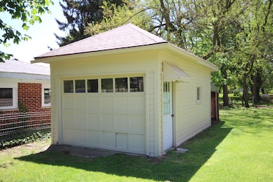 1772 E T 4
