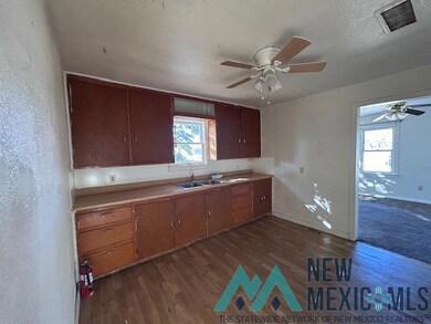 2019 Georgia St, Carlsbad, NM 88220 - photo 4
