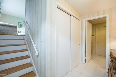 12 Gard Ct, Greenwich, CT 06831 - photo 4