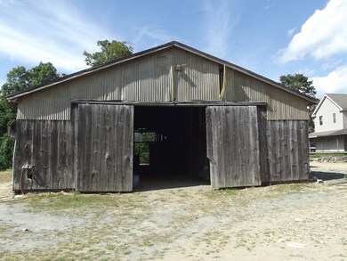 123 Willard Rd, Ashburnham, MA 01430 - photo 6