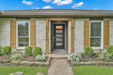 German-schmear exterior brick with custom cedar sh