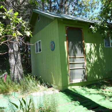05 little bunkhouse