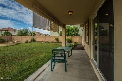 Covered Patio with Sun Shade
