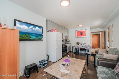 125 Ridgecrest Ave, Staten Island, NY 10312 - photo 4