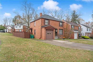 20814 Kenyon Dr, Maple Heights, OH 44137 - photo 3