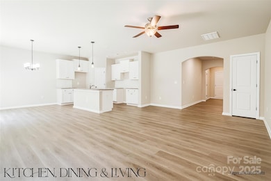 7504 Gwynne Hill Rd, Charlotte, NC 28215 - photo 4