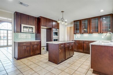 3301 Oakdale Ct, Hurst, TX 76054 - photo 7