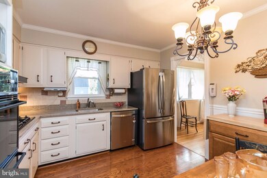 1521 Woodridge Ln, Sykesville, MD 21784 - photo 6