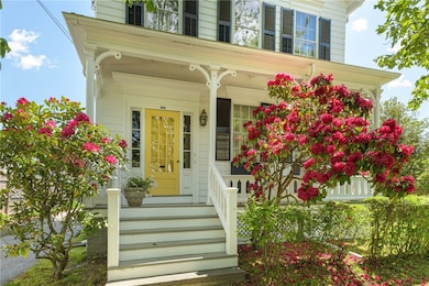 106 Franklin St, Bristol, RI 02809 - photo 3