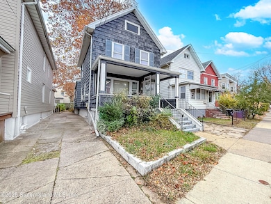 38 Laforge Ave, Staten Island, NY 10302 - photo 2