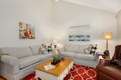 1200 Salem St unit 112, Lynnfield, MA 01940 - photo 4