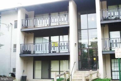 3132 Brinkley Rd unit 201, Temple Hills, MD 20748 - photo 2