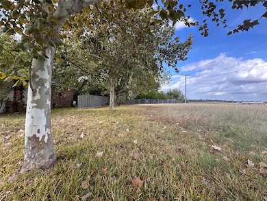 1809 Neal St, Navasota, TX 77868 - photo 5