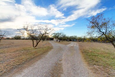 12578 Dove Creek Ln W, San Angelo, TX 76904 - photo 2