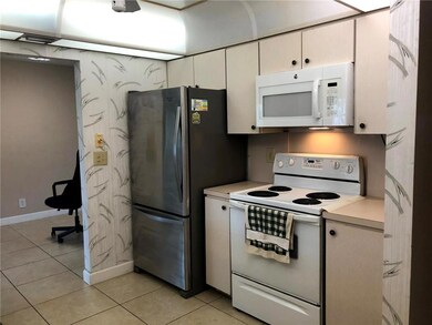 KITCHEN WITH NEWER APPLIANCES