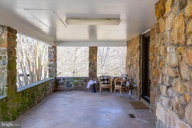 2310 Meander Run Rd, Locust Dale, VA 22948 - photo 3