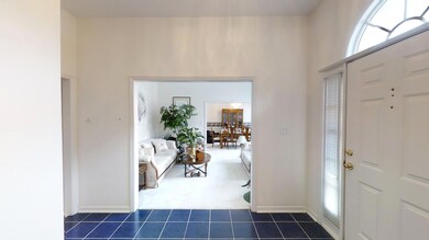 4379-Marshall-Way-08162022_143319