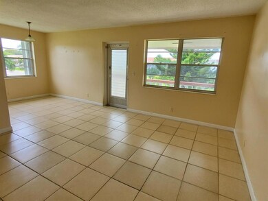370 Sheffield O, West Palm Beach, FL 33417 - photo 7