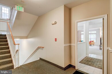 9205 Groffs Mill Dr, Owings Mills, MD 21117 - photo 4