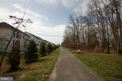 25173 Eisenhower Dr, South Riding, VA 20152 - photo 4